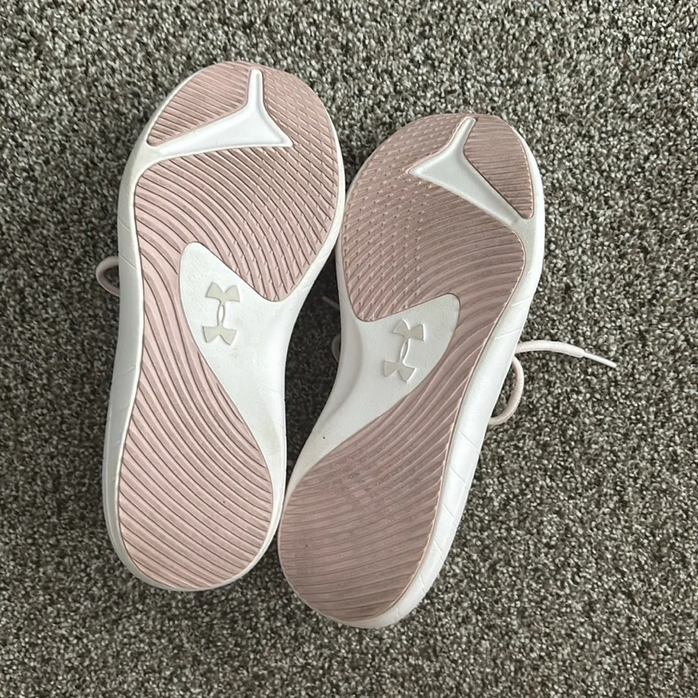 Under Armour very light peachy pink Sneakers